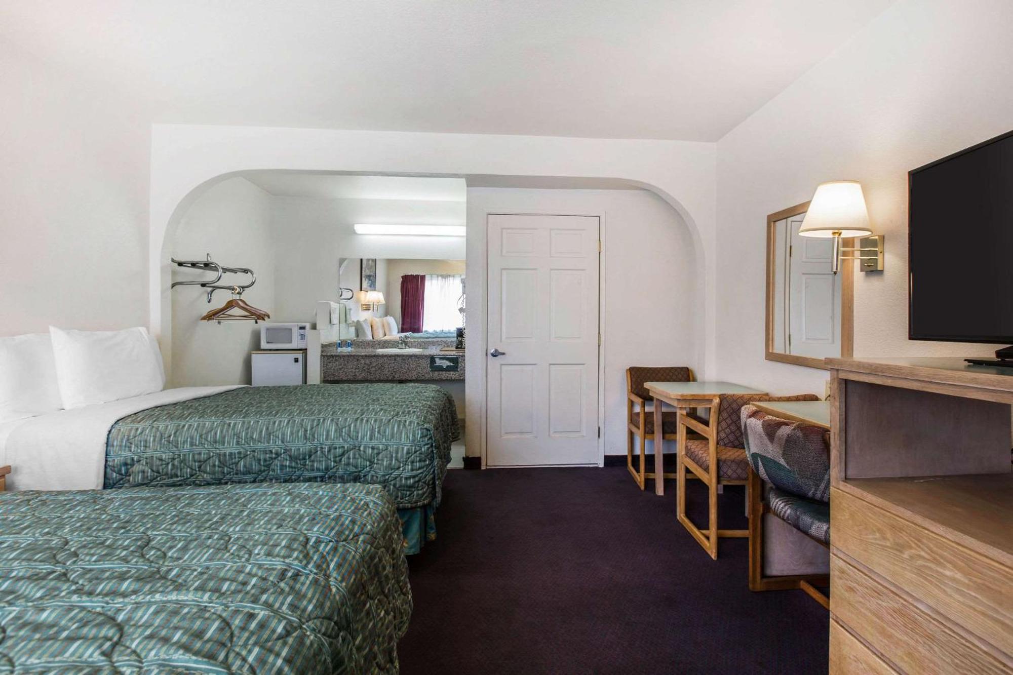 Rodeway Inn Beaumont Ngoại thất bức ảnh